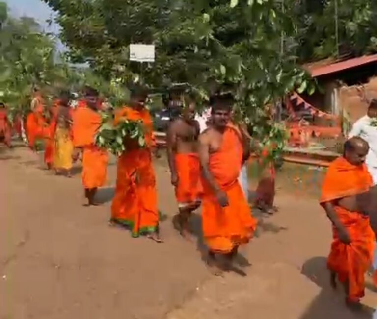 ಕಲ್ಲುಗುಂಡಿ : ಒತ್ತೆಕೋಲಕ್ಕೆ ಕೊಳ್ಳಿ ಮೂಹೂರ್ತ