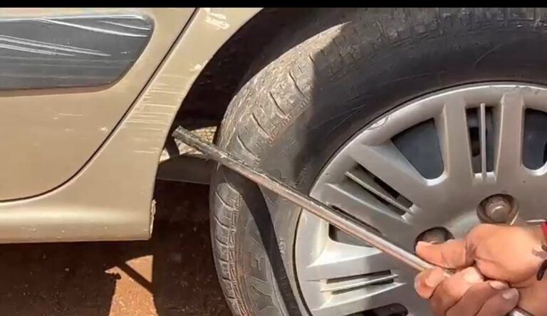 ಪುತ್ತೂರು : ಕಾರಿ‌ನೊಳಗೆ ನುಗ್ಗಿದ ಹಾವು,ಹೆಚ್ಚಿದ ಆತಂಕ