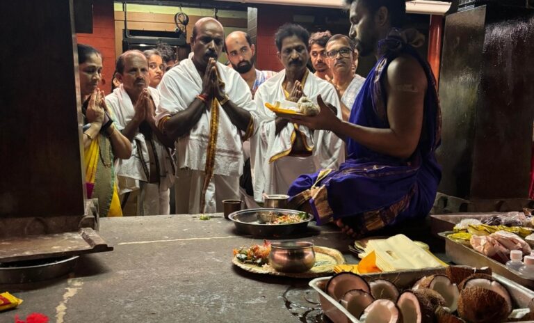 ಡಿ.ಕೆ ಶಿವಕುಮಾರ್ ರಾಜ್ಯದ ಮುಖ್ಯ ಮಂತ್ರಿಯಾಗಿ ಪ್ರಮಾಣ ವಚನ ಸ್ವಿಕಾರಿಸುವ ಹಿನ್ನಲೆ ತೊಡಿಕಾನ ದೇವಸ್ಥಾನದಲ್ಲಿ ಪ್ರಾರ್ಥನೆ