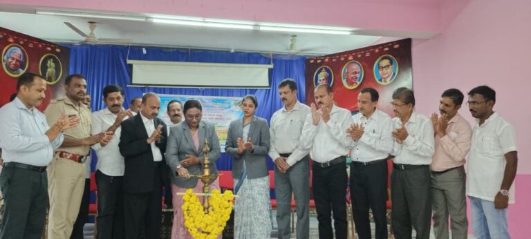 ವಿದ್ಯಾರ್ಥಿಗಳು ದುಶ್ಚಟಗಳಿಗೆ ಬಲಿಯಾಗಿ ಜೀವನ ಹಾಳು ಮಾಡಿಕೊಳ್ಳಬೇಡಿ