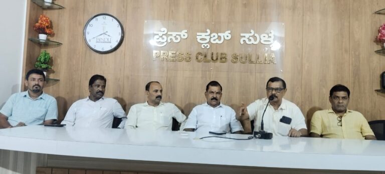 ದ.ಕ ಜಿಲ್ಲೆಯಲ್ಲಿ ಒಕ್ಕಲಿಗ ಸಮುದಾಯವೇ ಇಲ್ಲವೆಂದು ಶಾಸಕ ಎಸ್.ಆರ್ ವಿಶ್ವನಾಥ ಹೇಳಿಕೆ ನೀಡಿರುವುದು ಖಂಡನೀಯ : ದಿನೇಶ್ ಮಡಪ್ಪಾಡಿ
