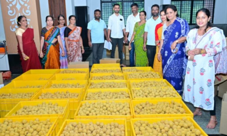 80ನೇ ವರ್ಷದ ಸ್ವಾತಂತ್ರ್ಯ ದಿನಾಚರಣೆ ಸಂಭ್ರಮದ ಅಂಗವಾಗಿ ಕುಕ್ಕೆ ಶ್ರೀ ಸುಬ್ರಹ್ಮಣ್ಯ ದೇವಸ್ಥಾನದ ವತಿಯಿಂದ 60 ಸಾವಿರ ಲಡ್ಡು ವಿತರಣೆ