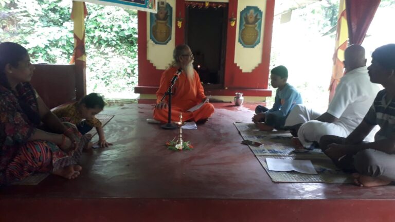 ಅಜ್ಜಾವರ ಚೈತನ್ಯ ಸೇವಾಶ್ರಮದಲ್ಲಿ ಮೂರನೇ ವಾರ ನಡೆದ ವೇದ ಪಾರಾಯಣ ಮತ್ತು ಉಪನಿಷತ್ತುಗಳ ತರಗತಿ
