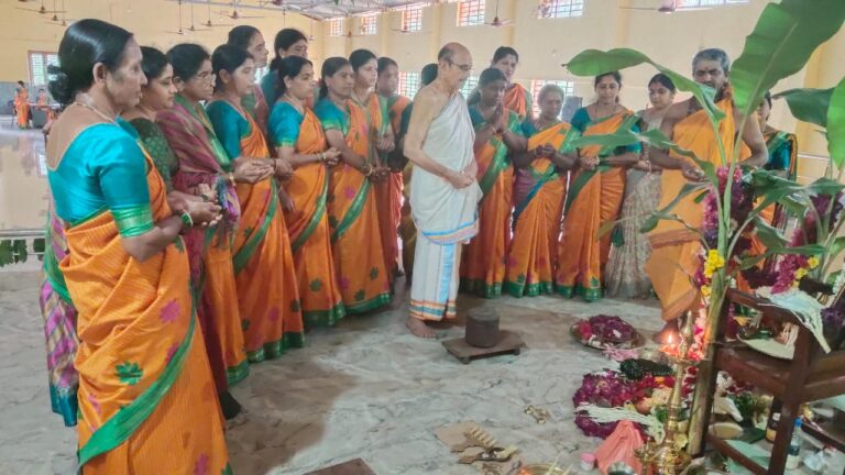 ಅಜ್ಜಾವರದಲ್ಲಿ ಸಾಮೂಹಿಕ ಶ್ರೀ ವರಮಹಾಲಕ್ಷ್ಮೀ ಪೂಜೆ