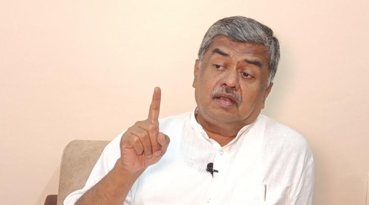ಬಿಜೆಪಿಯವರು, ಪ್ರಧಾನಿ ಮೋದಿ ಹಾಗೂ ಅಮಿತ್ ಶಾ ಅವರು ನಮ್ಮನ್ನು ಜೈಲಿಗೆ ಹಾಕಿದರೂ, ನೇಣಿಗೆ ಹಾಕಿದರೂ ನಾವು ವಂದೇ ಮಾತರಂ ಗೀತೆಯ ಎರಡೇ ಚರಣವನ್ನು ಹಾಡುವುದು!