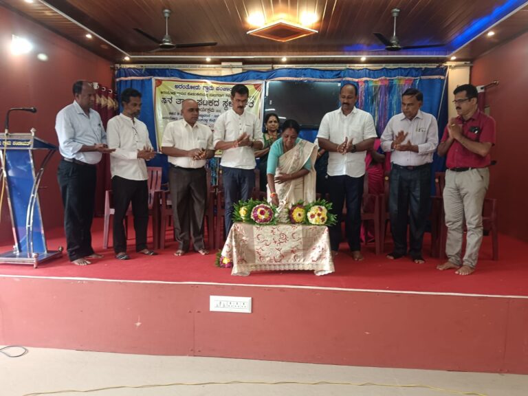 ಜನಪ್ರತಿನಿಧಿ–ಅಧಿಕಾರಿಗಳ ಹೊಂದಾಣಿಕೆಯಿಂದ ಗ್ರಾಮಗಳ ಅಭಿವೃದ್ಧಿ ಸಾಧ್ಯ ಶಾಸಕಿ ಭಾಗೀರಥಿ ಮುರುಳ್ಯ